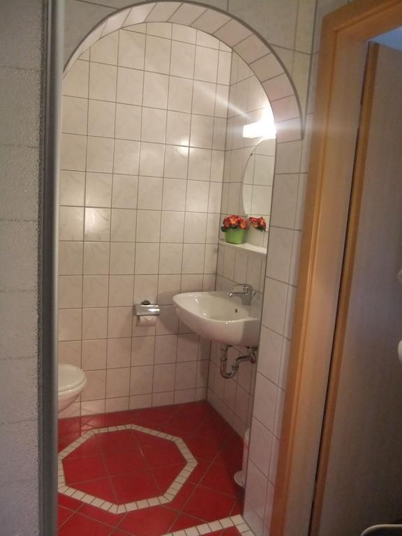 Zur Edlen Krone Neuhausen  Quarto foto