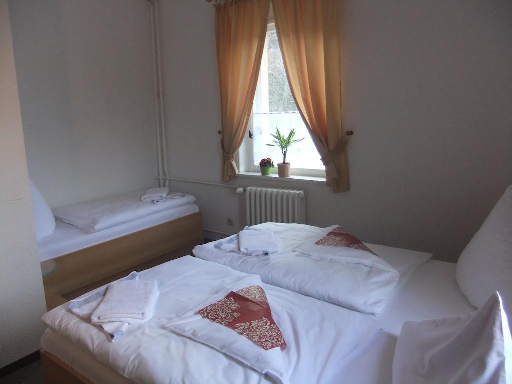 Zur Edlen Krone Neuhausen  Quarto foto